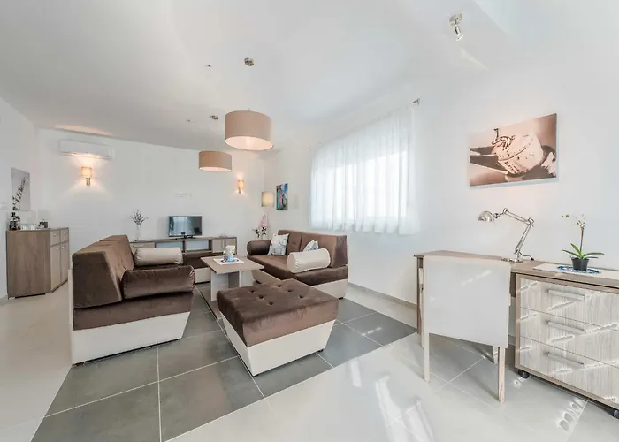 Four Bedroom With Sea View And Private Pool 8 Вилла