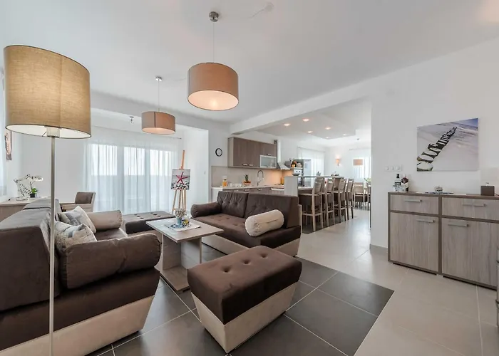 Four Bedroom With Sea View And Private Pool 8