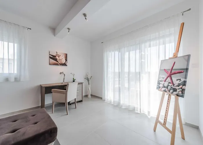 Four Bedroom With Sea View And Private Pool 8 Вилла Debeljak
