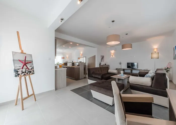 Вилла Four Bedroom With Sea View And Private Pool 8
