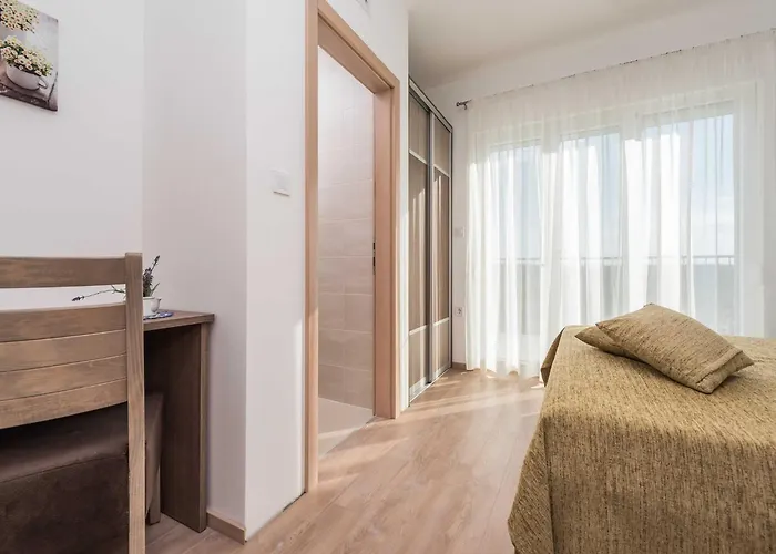 Four Bedroom With Sea View And Private Pool 8 Debeljak