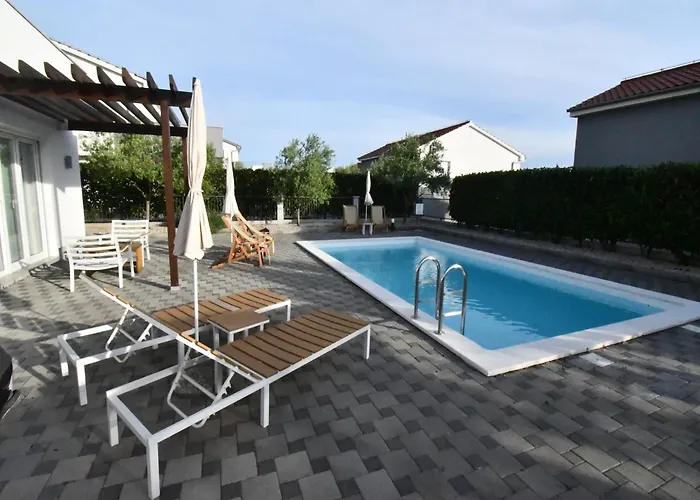 Four Bedroom With Sea View And Private Pool 8 Вилла *
