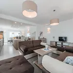 Villa Four Bedroom With Sea View And Private Pool 8