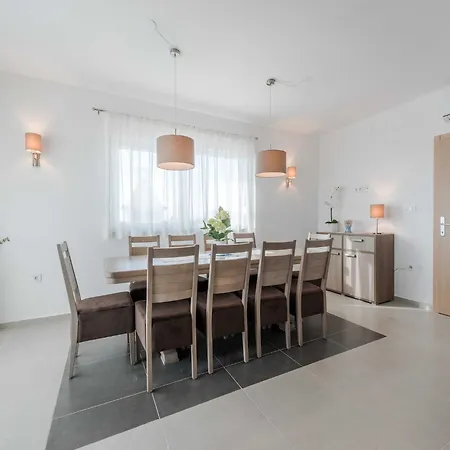 Four Bedroom With Sea View And Private Pool 8 Debeljak