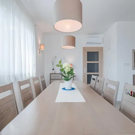 فيلة Four Bedroom With Sea View And Private Pool 8