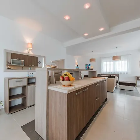 فيلة Four Bedroom With Sea View And Private Pool 8 Debeljak