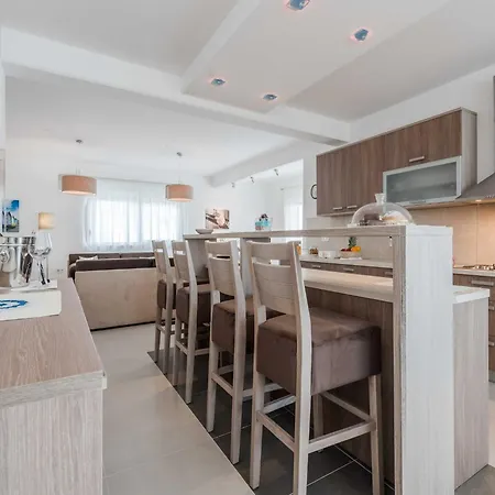Four Bedroom With Sea View And Private Pool 8 فيلة
