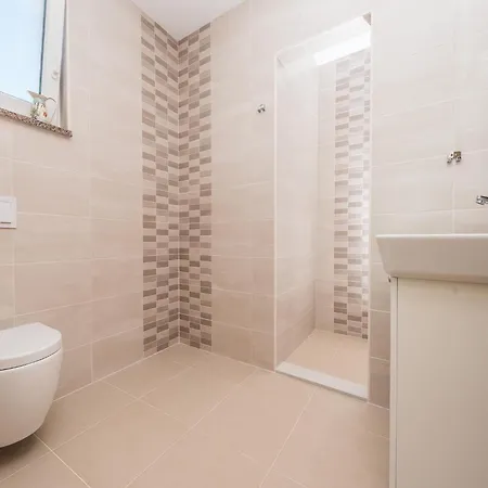 Four Bedroom With Sea View And Private Pool 8 Podvrsje