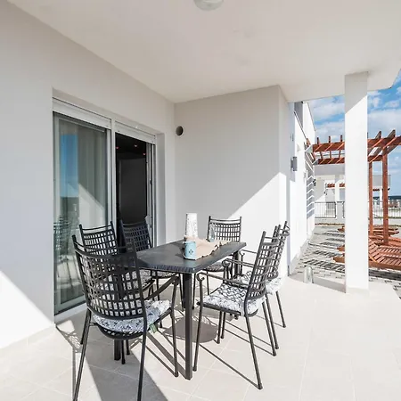 Four Bedroom With Sea View And Private Pool 8 *