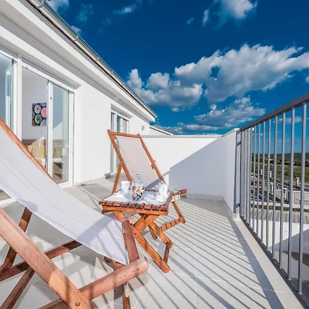 فيلة Four Bedroom With Sea View And Private Pool 8