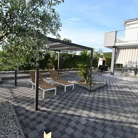 Four Bedroom With Sea View And Private Pool 8