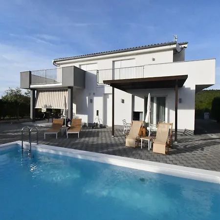 فيلة Four Bedroom With Sea View And Private Pool 8