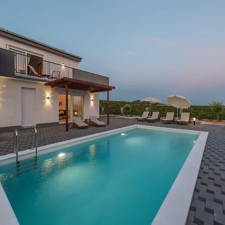 Four Bedroom With Sea View And Private Pool 8 *