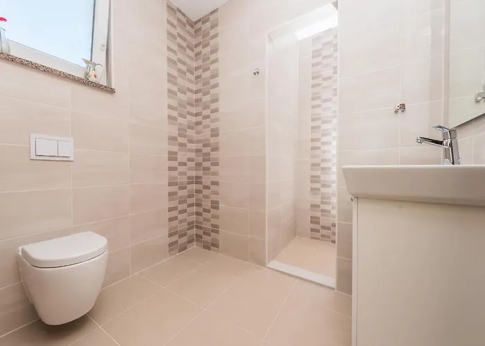 Four Bedroom With Sea View And Private Pool 8 Debeljak